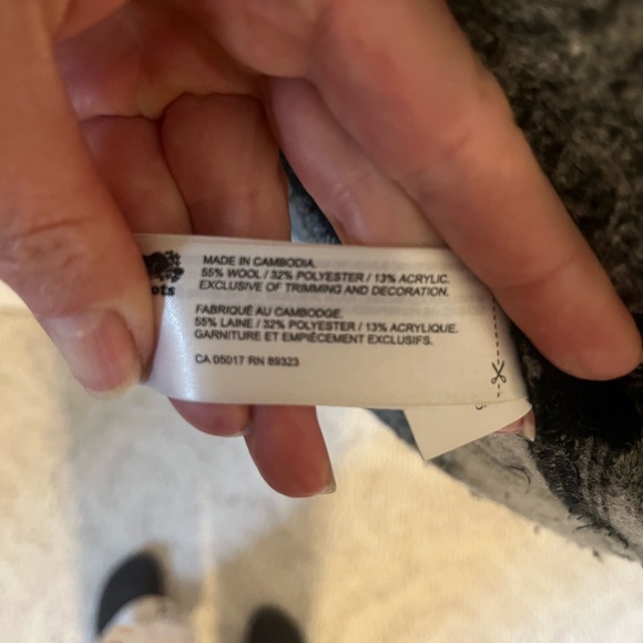 EUC | Roots | Buffalo Plaid Wool Blend Coat - Picture 13 of 13